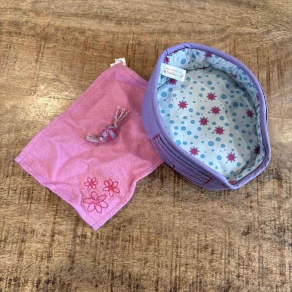 American Girl Doll SWEET DREAMS Pet Bed Reversible 2009 Pink Blanket Tug Toy - Picture 2 of 8